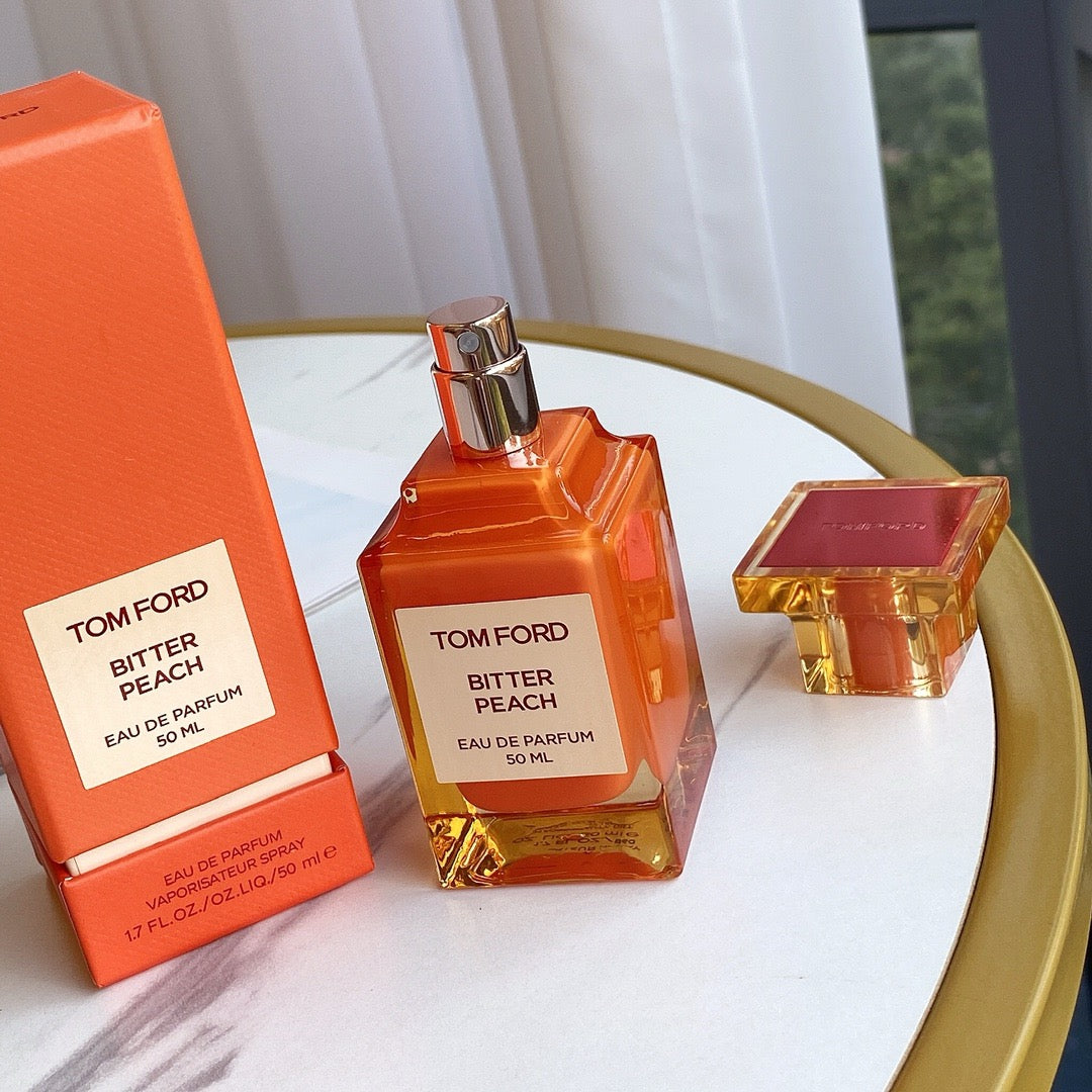 TOM FORD Bitter Peach