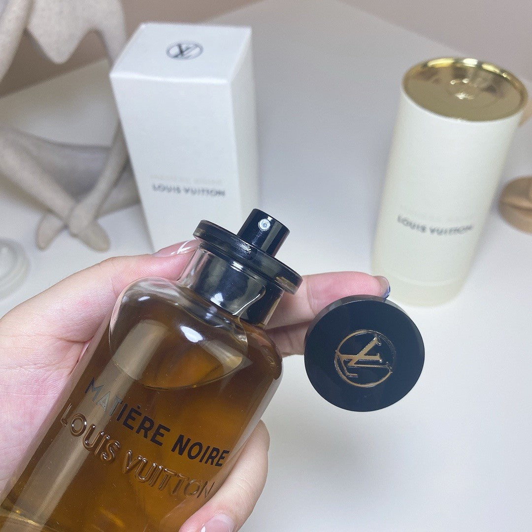 LOUIS VUITTON Matiere Noire