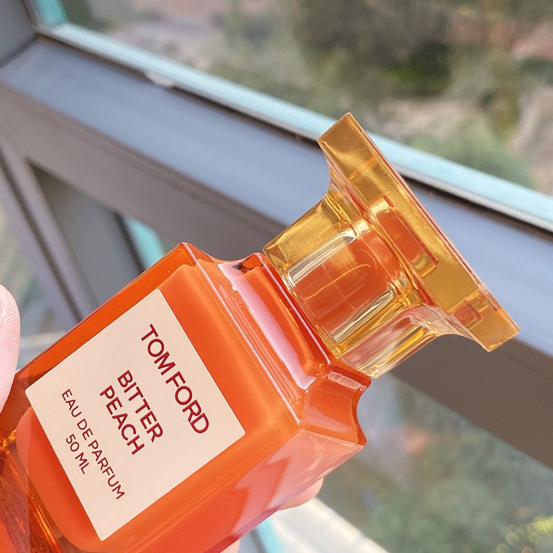TOM FORD Bitter Peach